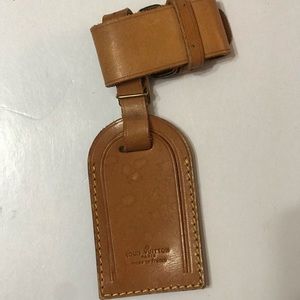 Louis Vuitton luggage tag Beautiful patina authentic